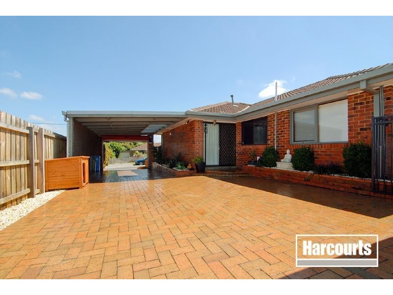 4 Medinah Rise, Hampton Park VIC 3976