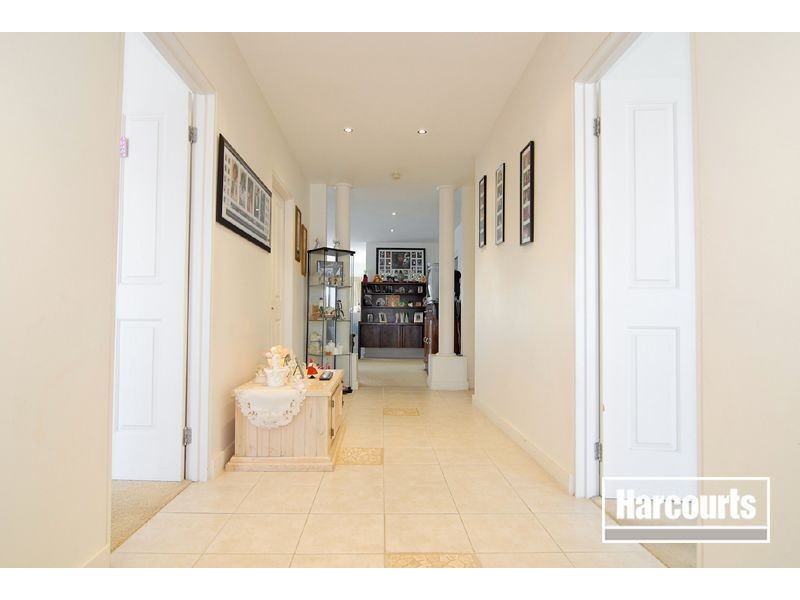 6 Elida Crescent, Narre Warren South VIC 3805