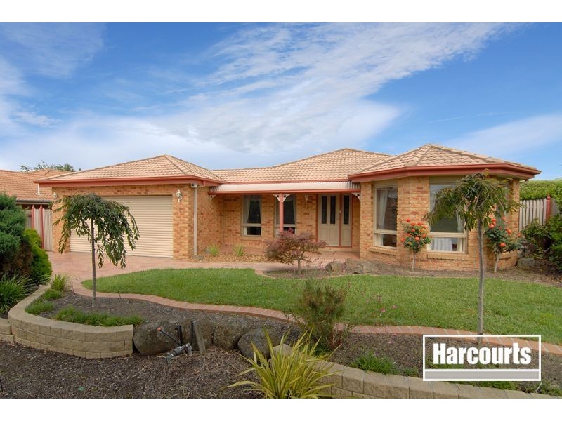 24 Southern Boulevard, Narre Warren South VIC 3805