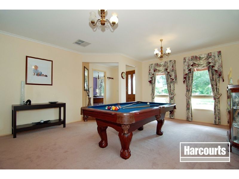 24 Southern Boulevard, Narre Warren South VIC 3805