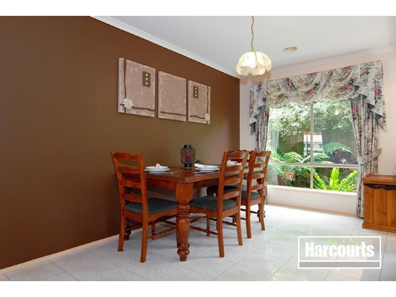 24 Southern Boulevard, Narre Warren South VIC 3805