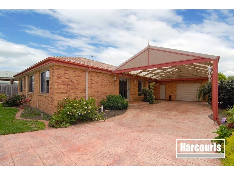 24 Southern Boulevard, Narre Warren South VIC 3805