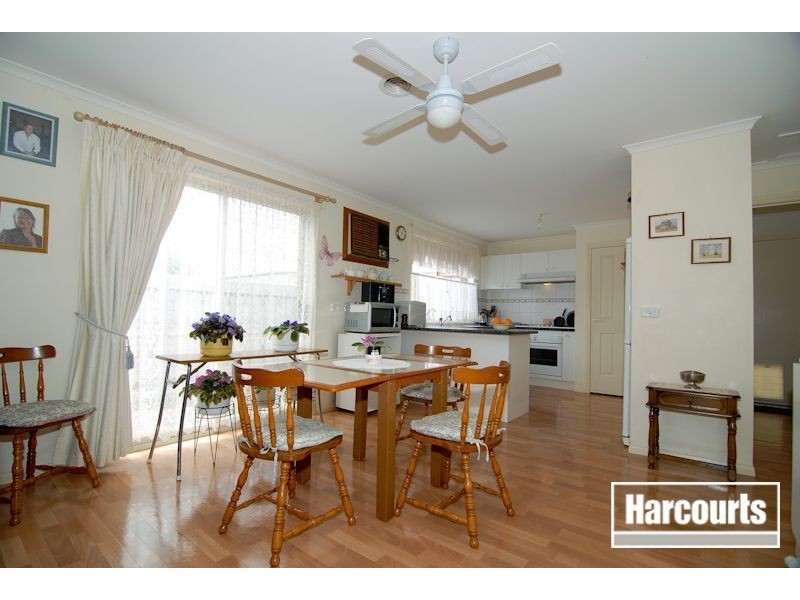 20 Genoa Way, Cranbourne West VIC 3977