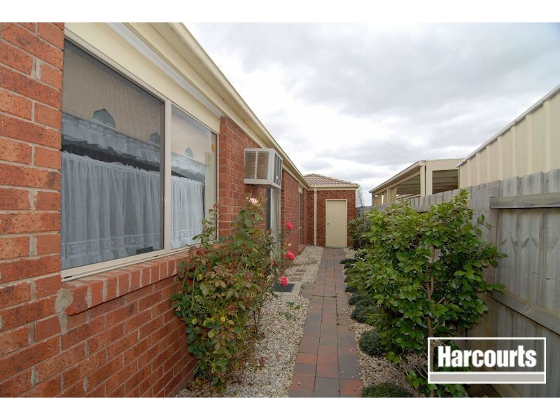 20 Genoa Way, Cranbourne West VIC 3977