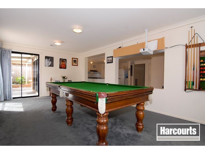 31 Champagne Grove, Narre Warren South VIC 3805