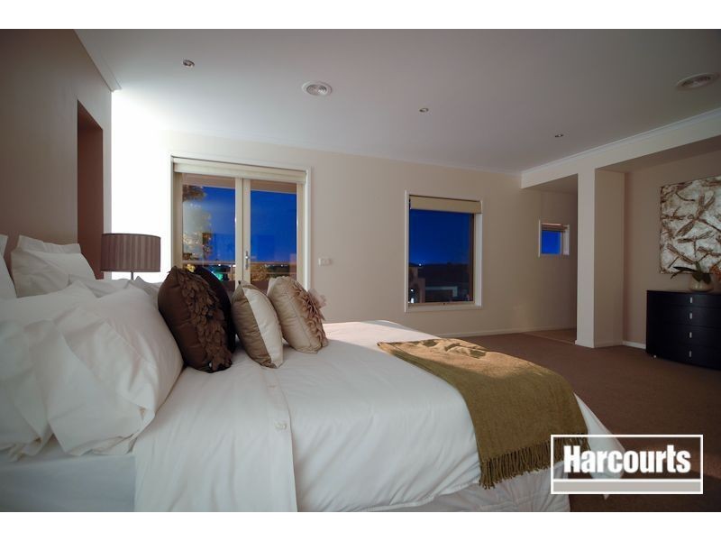 1 The Springs Close, Narre Warren South VIC 3805