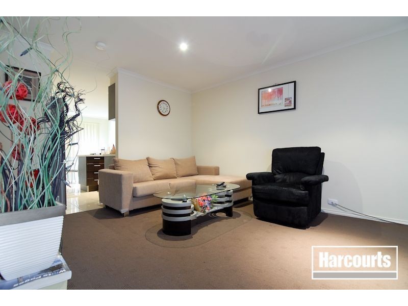 2/57 Wilma Avenue, Dandenong VIC 3175
