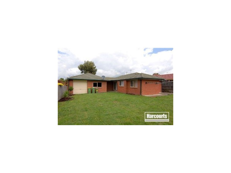 6 Nabilla Court, Pakenham VIC 3810