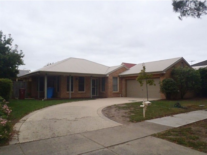 8 Jacqui Terrace, Narre Warren South VIC 3805