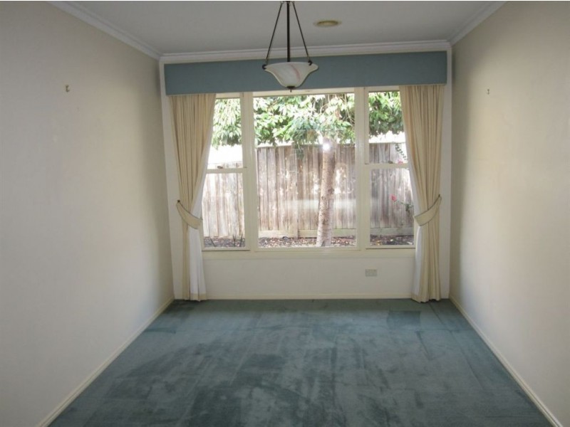 8 Jacqui Terrace, Narre Warren South VIC 3805