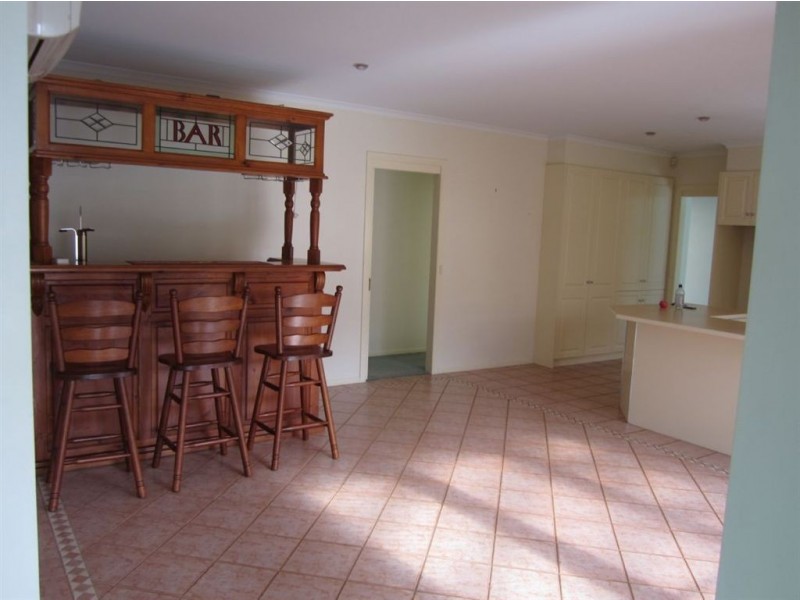 8 Jacqui Terrace, Narre Warren South VIC 3805