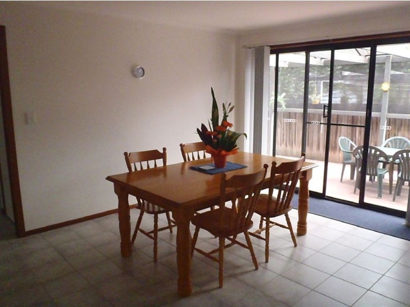 2/5 Denver Drive, Narre Warren VIC 3805