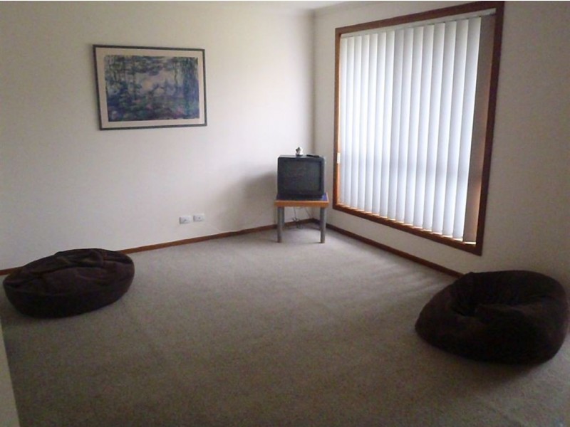 2/5 Denver Drive, Narre Warren VIC 3805