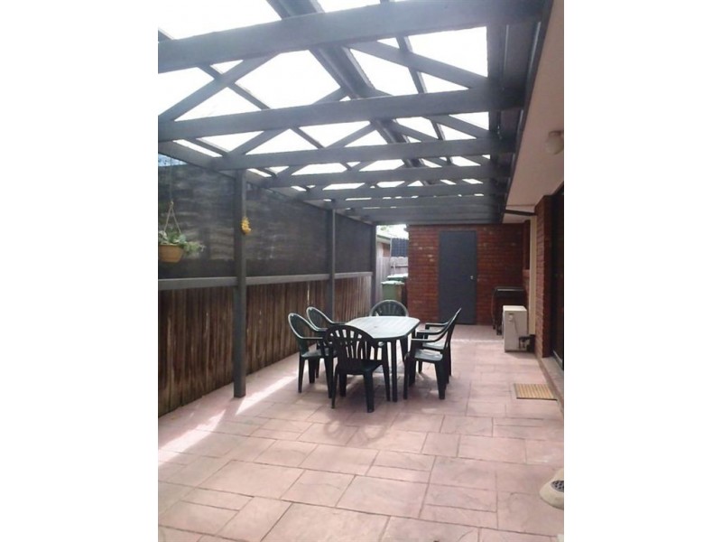 2/5 Denver Drive, Narre Warren VIC 3805