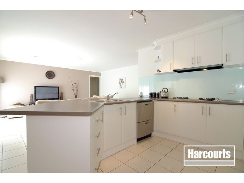 18 Mathoura Court, Berwick VIC 3806