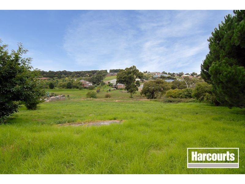 57 Ebeli Close, Narre Warren North VIC 3804