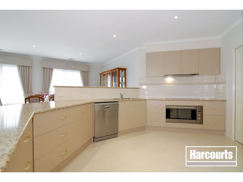 67 Loxley Boulevard, Narre Warren South VIC 3805