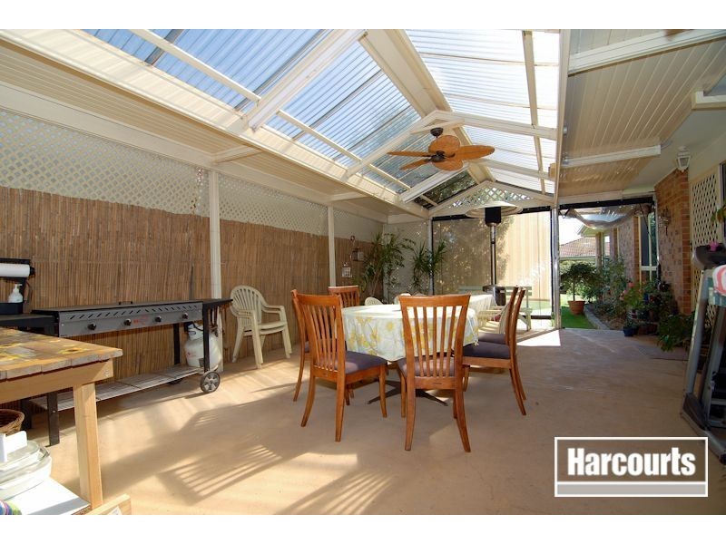 27 Seebeck Drive, Narre Warren South VIC 3805