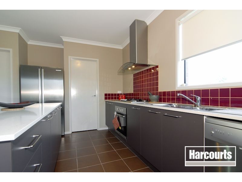 4 Sagan Drive, Cranbourne North VIC 3977