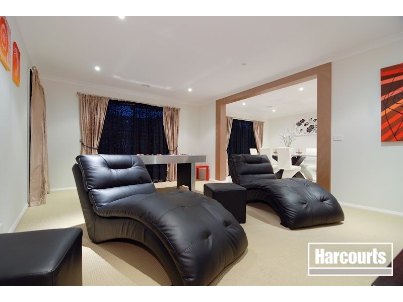 9 Wallagra Court, Narre Warren South VIC 3805