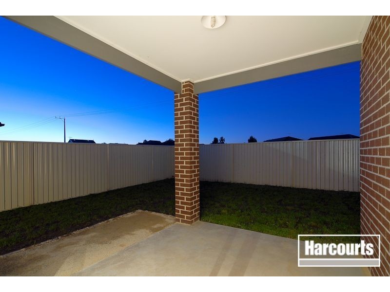 30 Salvia Avenue, Pakenham VIC 3810