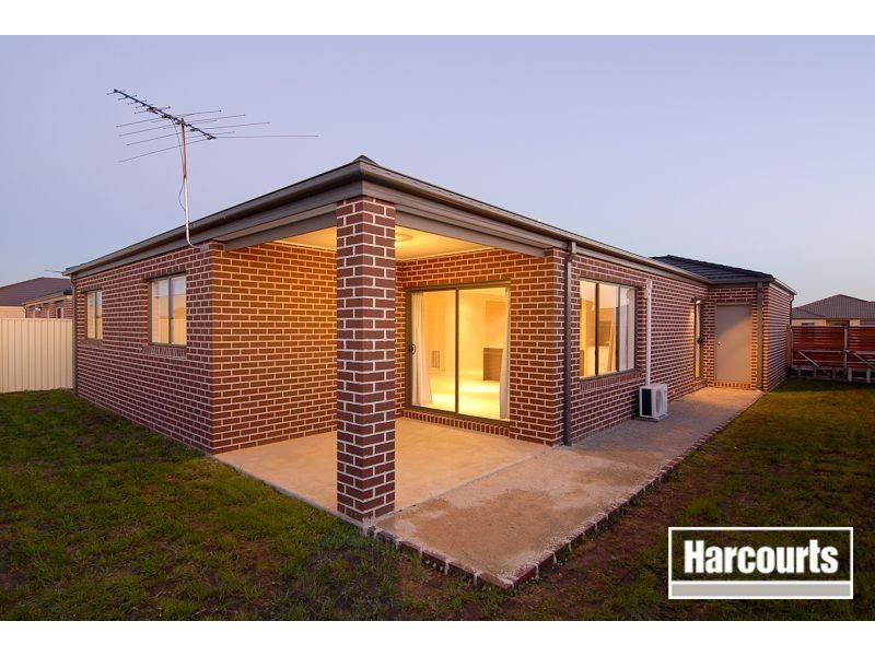 30 Salvia Avenue, Pakenham VIC 3810