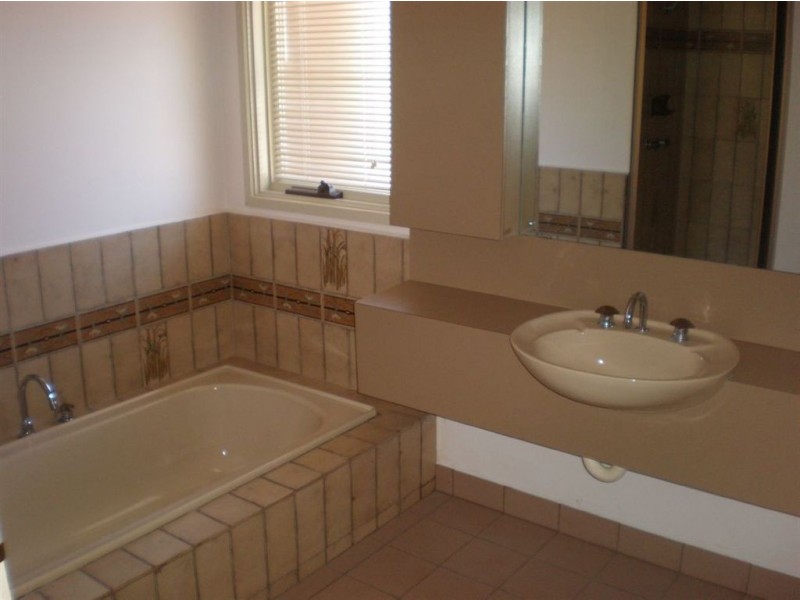 44 Darling Way, Narre Warren VIC 3805