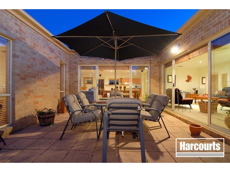 56 Wood Road, Narre Warren South VIC 3805