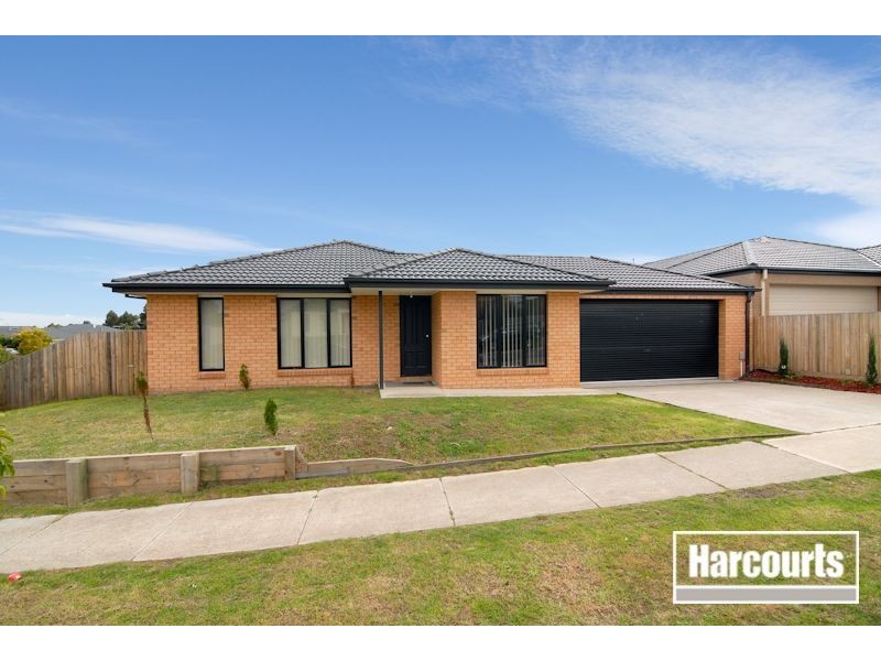 41 Oakgrove Drive, Narre Warren South VIC 3805