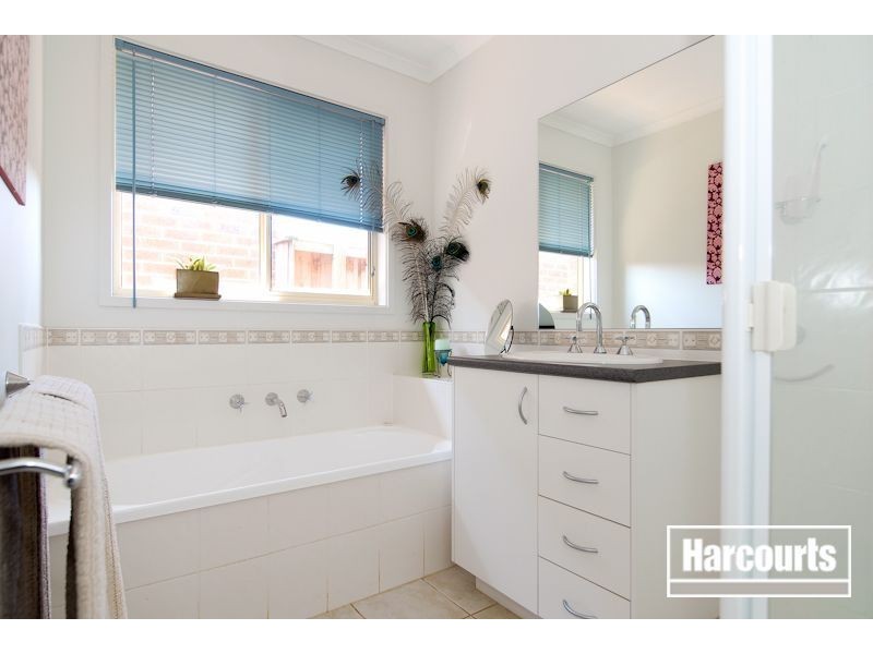 3 Royal Court, Narre Warren South VIC 3805