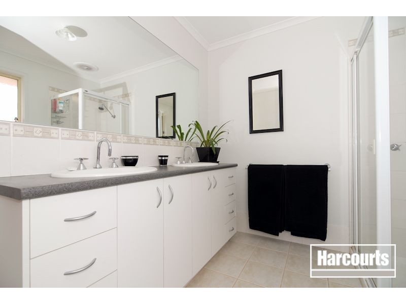 3 Royal Court, Narre Warren South VIC 3805