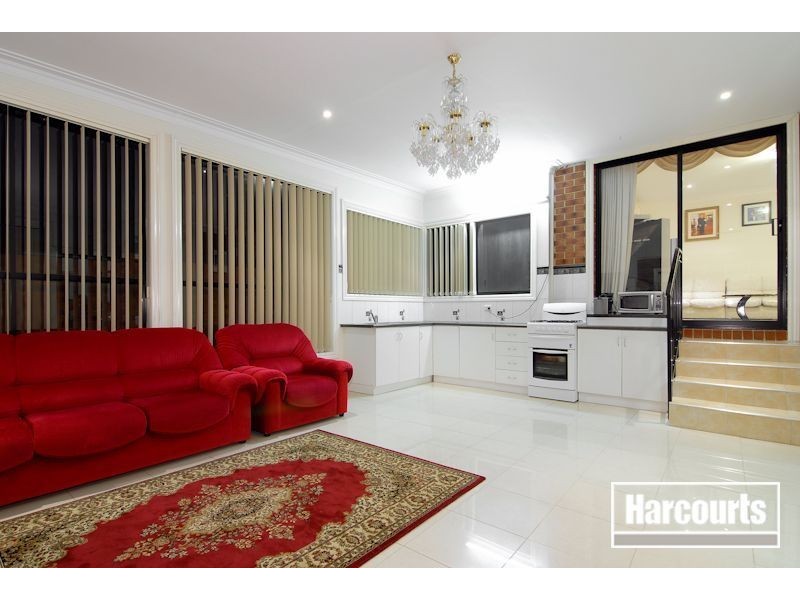 32 Grenfell Rise, Narre Warren South VIC 3805