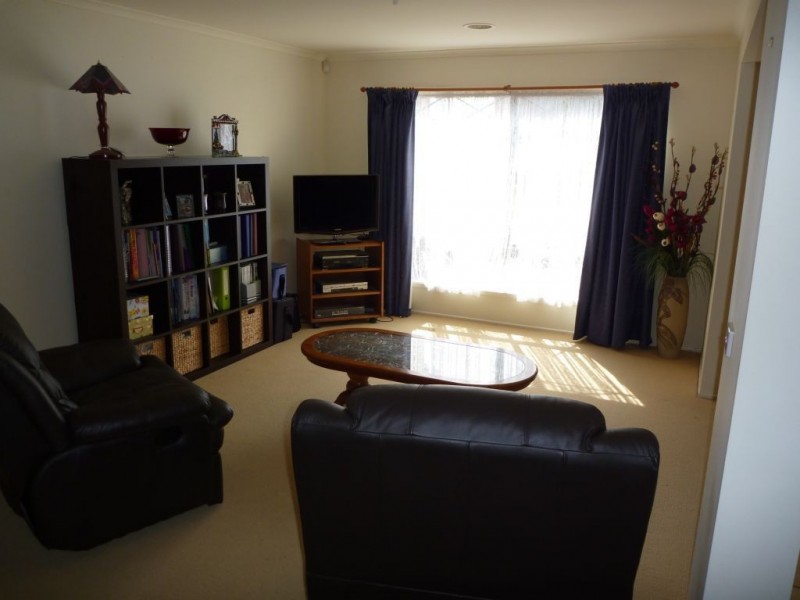 62 Galloway Drive, Narre Warren South VIC 3805