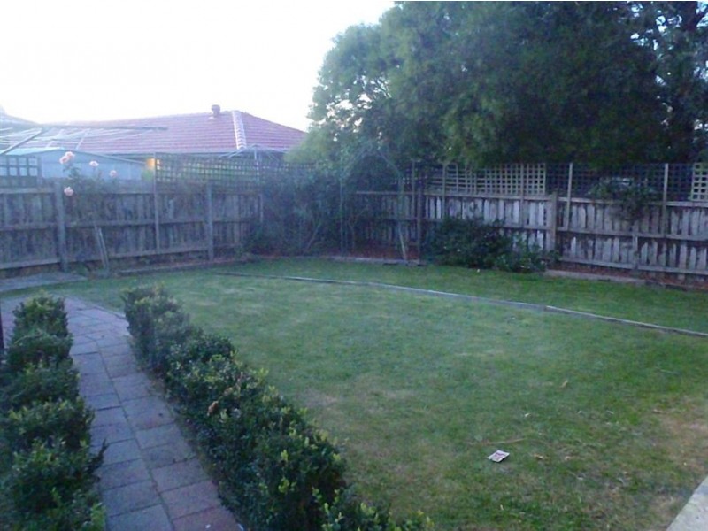 11 Heather Court, Hampton Park VIC 3976