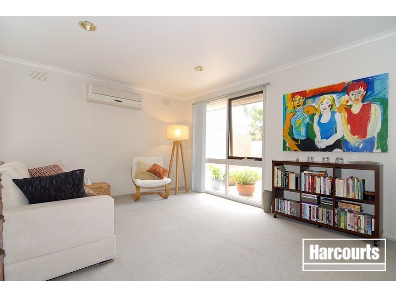 12 Ravensthorpe Crescent, Narre Warren VIC 3805