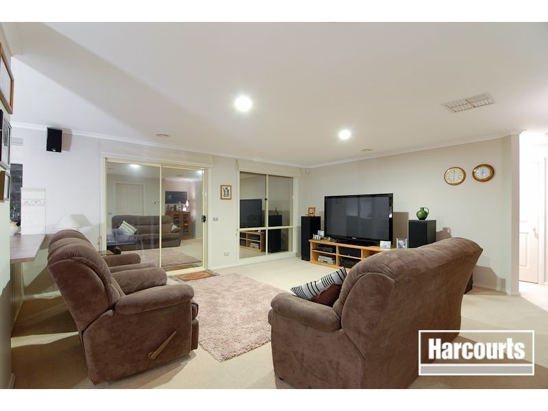 6 Apple blossom Court, Narre Warren South VIC 3805