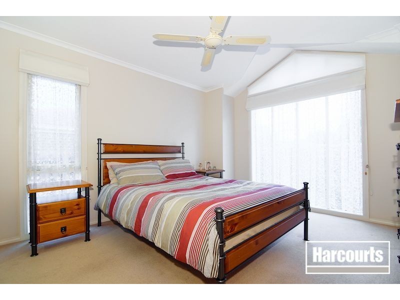 6 Apple blossom Court, Narre Warren South VIC 3805