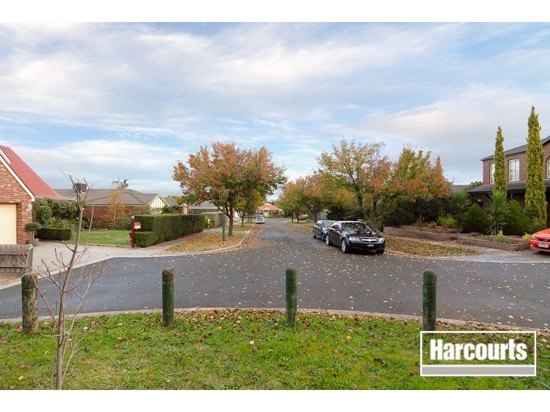 6 Apple blossom Court, Narre Warren South VIC 3805