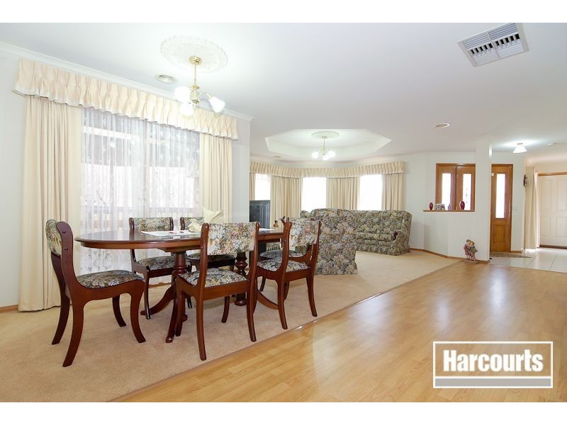 345 Ormond Rd, Narre Warren South VIC 3805