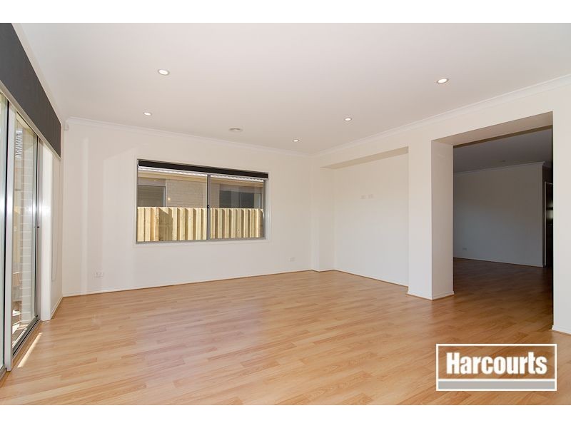 83 Sandarra Boulevard, Sandhurst VIC 3977