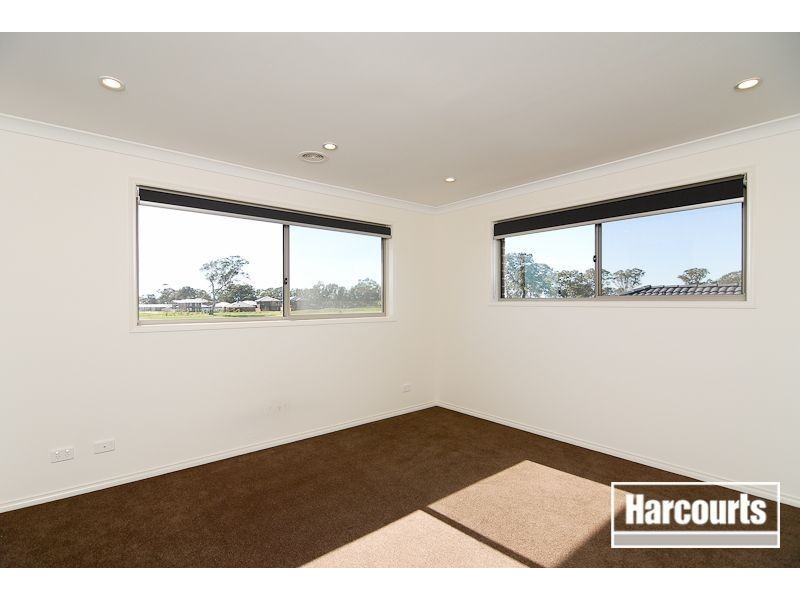 83 Sandarra Boulevard, Sandhurst VIC 3977