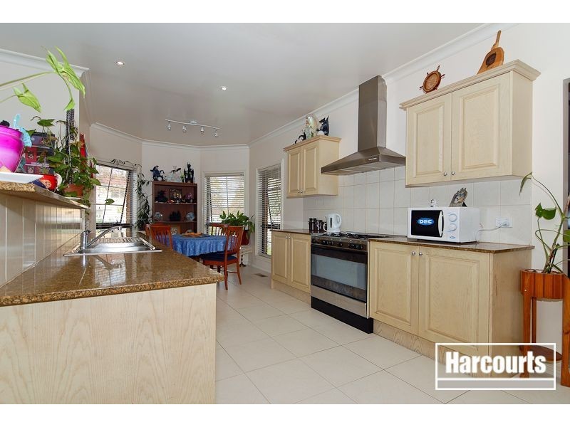 3 Kershaw Drive, Narre Warren South VIC 3805