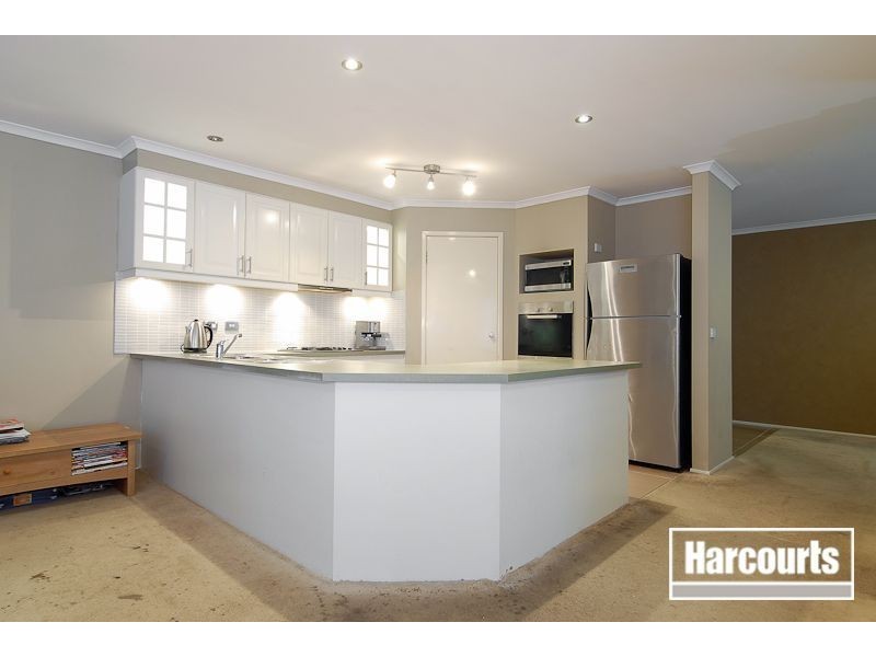 27 Beethoven Avenue, Narre Warren South VIC 3805