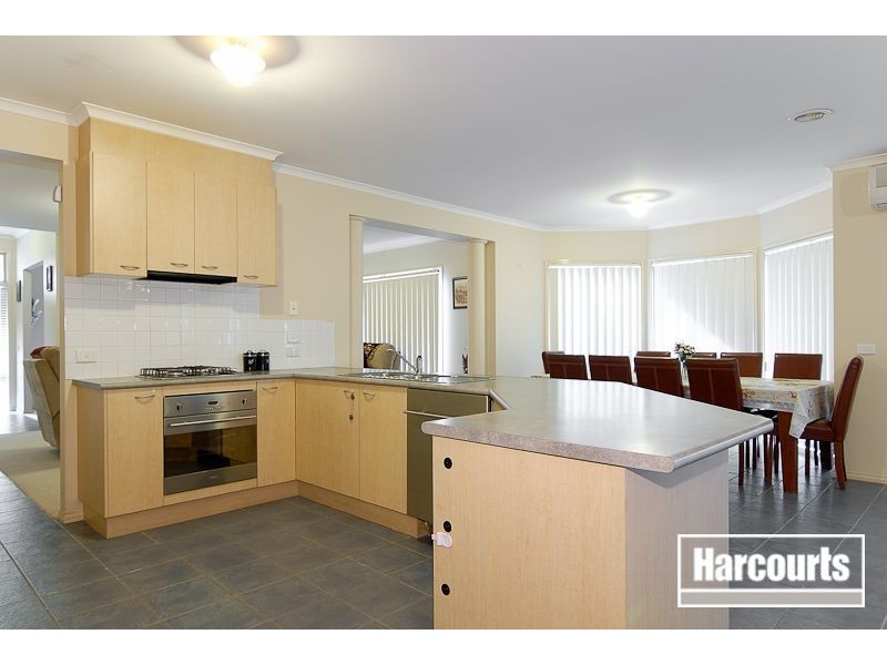 6 Evergold Close, Narre Warren South VIC 3805