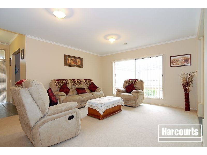 6 Evergold Close, Narre Warren South VIC 3805