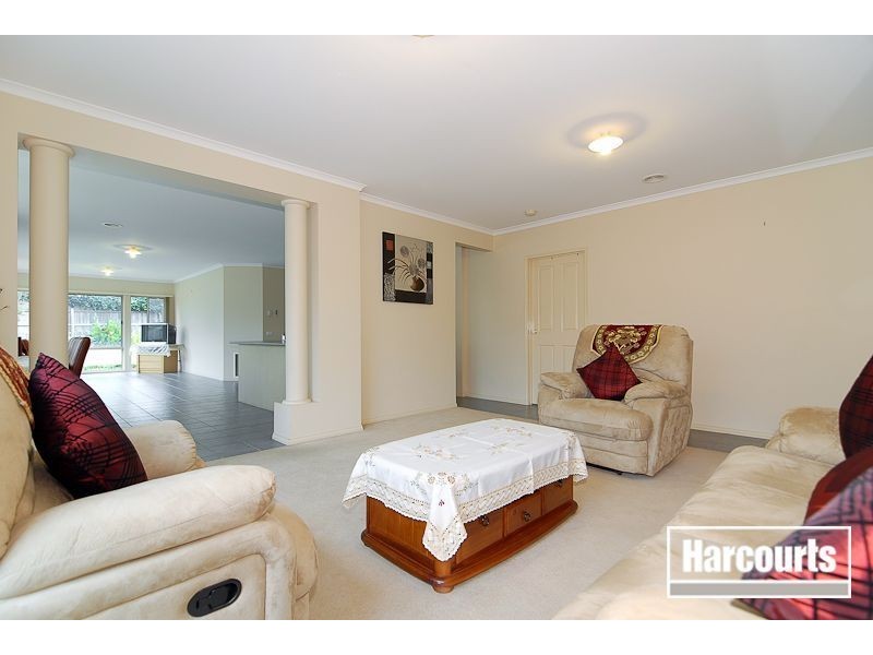 6 Evergold Close, Narre Warren South VIC 3805