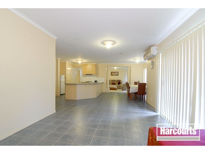6 Evergold Close, Narre Warren South VIC 3805
