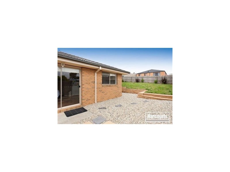 9 Wallangara Drive, Pakenham VIC 3810