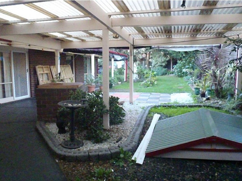 13 Nettle Drive, Hallam VIC 3803