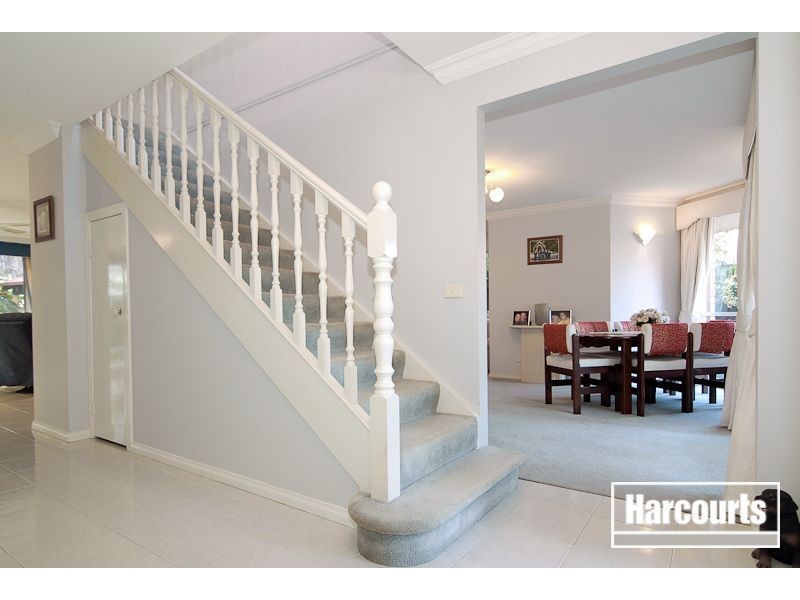 38 Crystal Brook Court, Narre Warren South VIC 3805